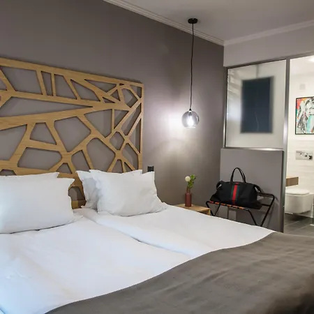 Reverence Boutique Hotell 3*