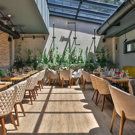 Reverence Boutique Hotel