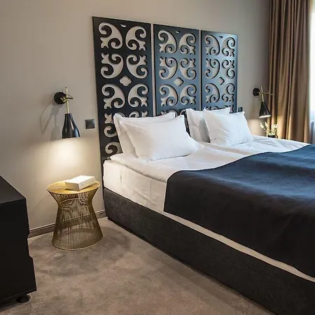 Reverence Boutique Hotel 3*