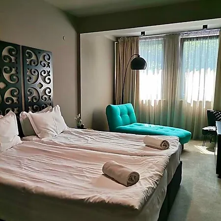 Reverence Boutique 3* Варна