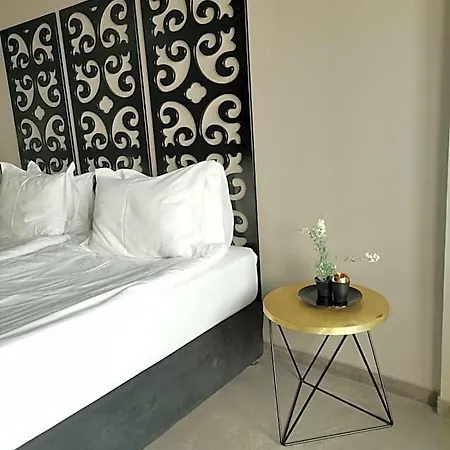 Reverence Boutique 3* Варна